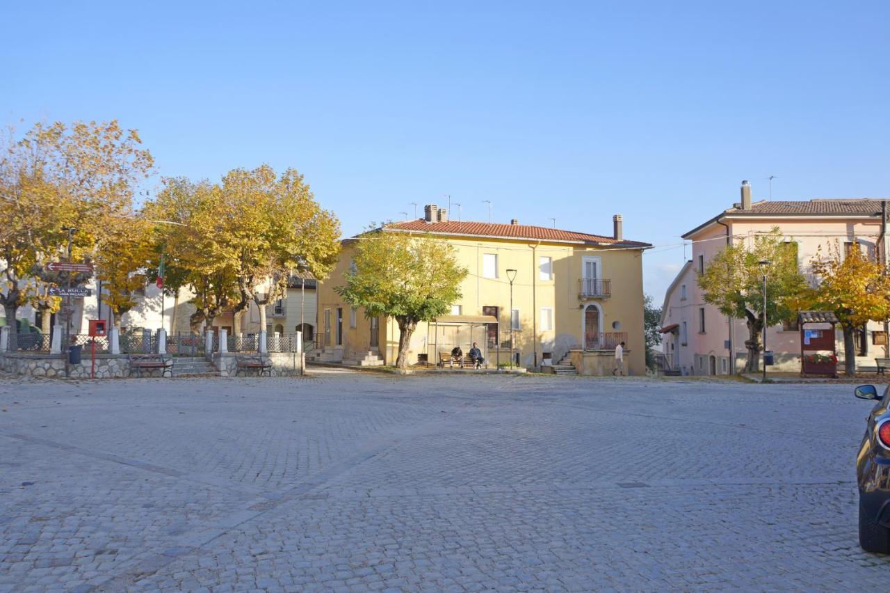 Apartamento La Casa Di Rocca Castel Di Sangro Exterior foto